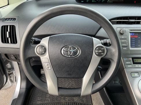 Used 2012 Toyota Prius Three image 17