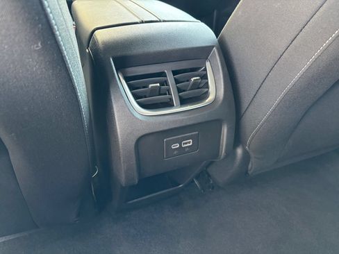 Used 2025 Chevrolet Blazer LT FWD image 23