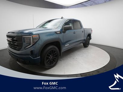 Used 2025 GMC Sierra 1500 Elevation