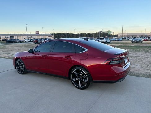 Certified 2025 Honda Accord Sport image 6