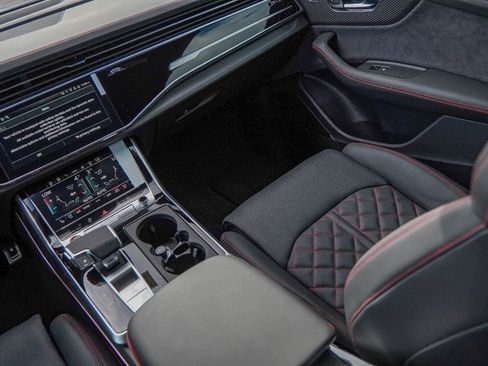 New 2026 Audi SQ8 Prestige image 22