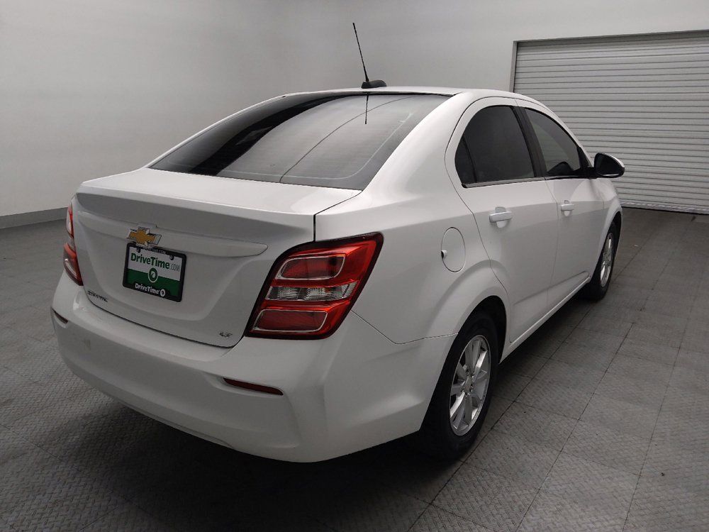 Used 2018 Chevrolet Sonic LT FWD image 9