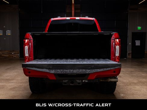 Used 2022 Ford F250 Lariat w/ Black Appearance Package image 9