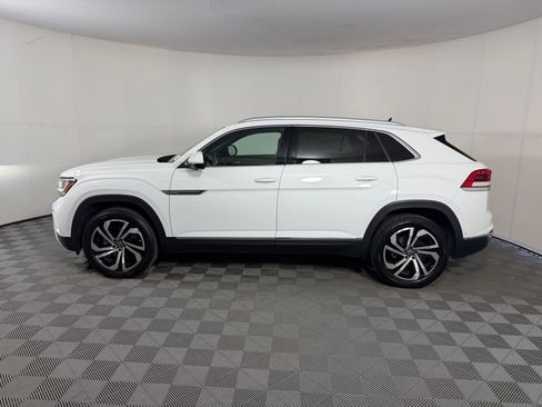 Used 2020 Volkswagen Atlas Cross Sport SEL Premium AWD/4WD image 2