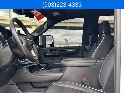 Used 2025 GMC Sierra 2500 AT4X AWD/4WD image 38
