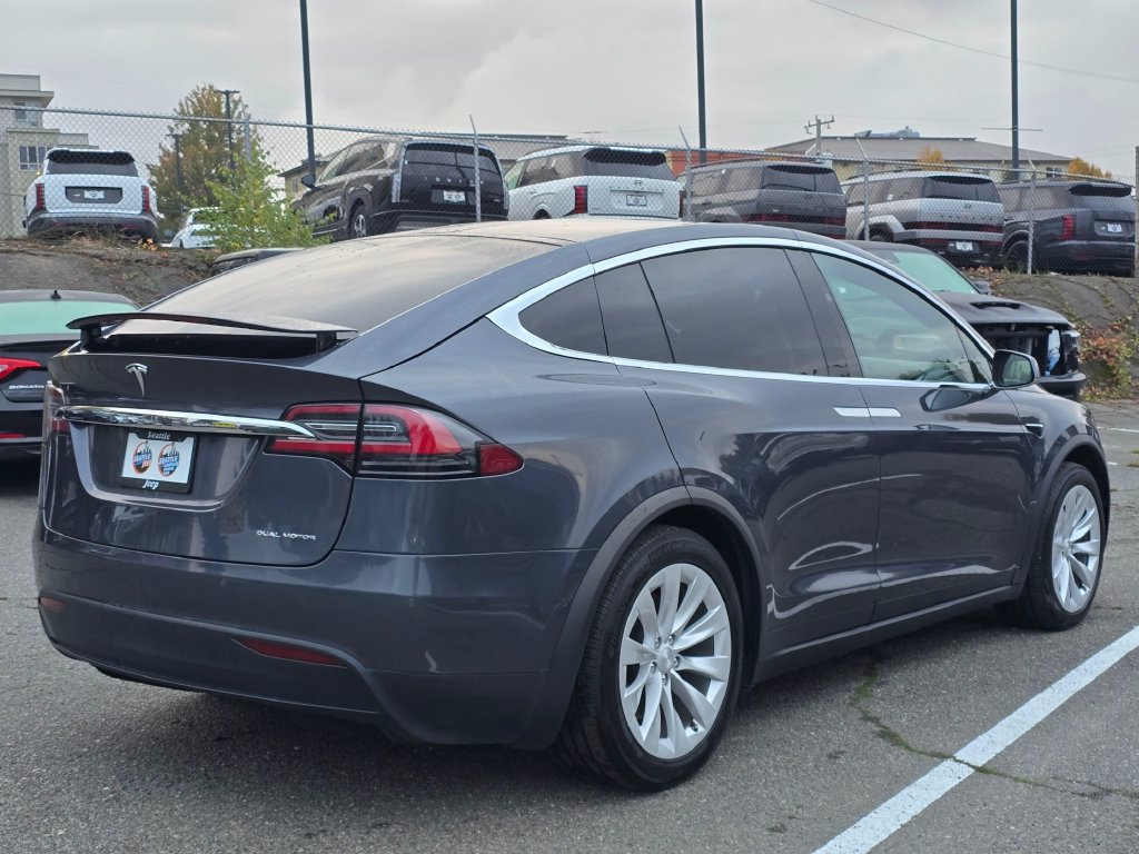 Used 2020 Tesla Model X Long Range AWD/4WD image 8