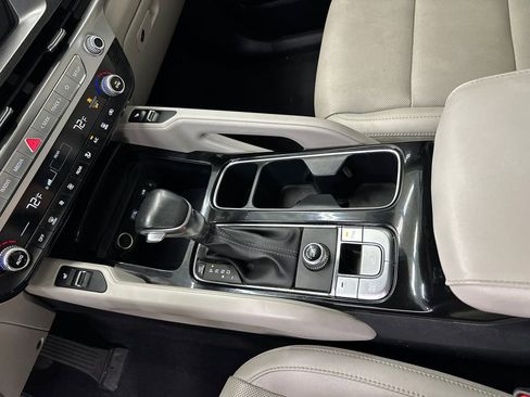 Used 2023 Kia Telluride S w/ S Sunroof Package FWD image 31