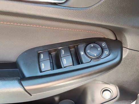 Used 2023 Chevrolet TrailBlazer RS w/ Sun and Liftgate Package AWD/4WD image 23