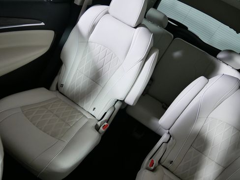 Certified 2023 Buick Enclave Avenir w/ Avenir Technology Package AWD/4WD image 12