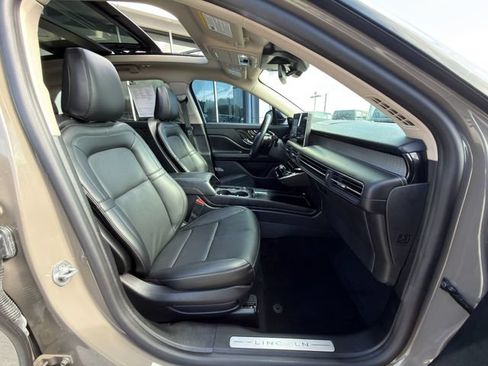 Used 2025 Lincoln Corsair FWD w/ Equipment Group 101A image 9