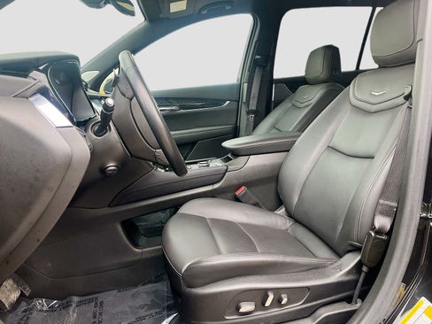 Used 2024 Cadillac XT6 Premium Luxury AWD/4WD image 22