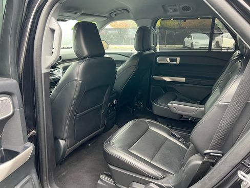 Used 2023 Ford Explorer Limited w/ Equipment Group 301A image 24