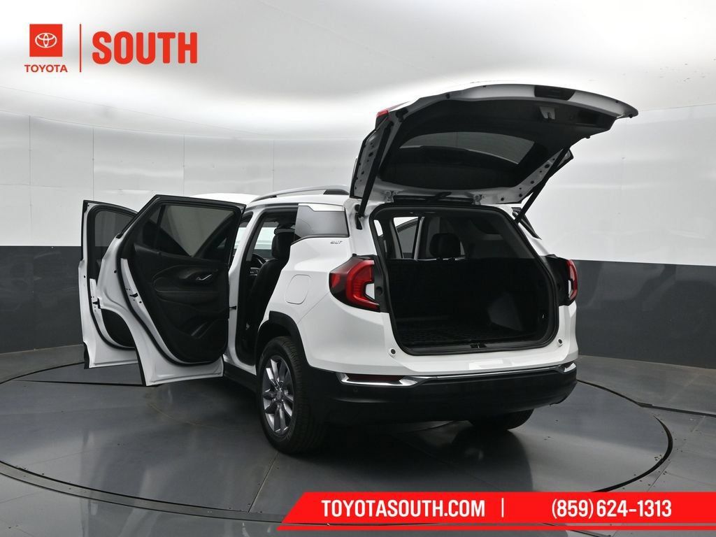 Used 2023 GMC Terrain SLT FWD image 55