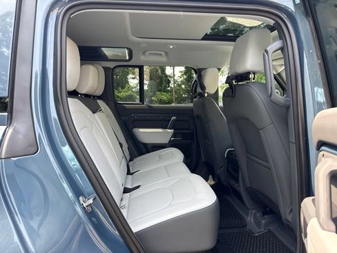 Certified 2025 Land Rover Defender 110 S AWD/4WD image 18