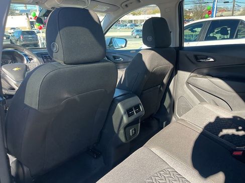 Used 2023 Chevrolet Equinox LT image 47