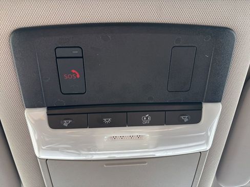 Used 2024 Nissan Rogue SV image 36