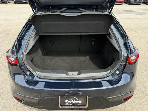 Used 2022 MAZDA MAZDA3 s FWD image 7