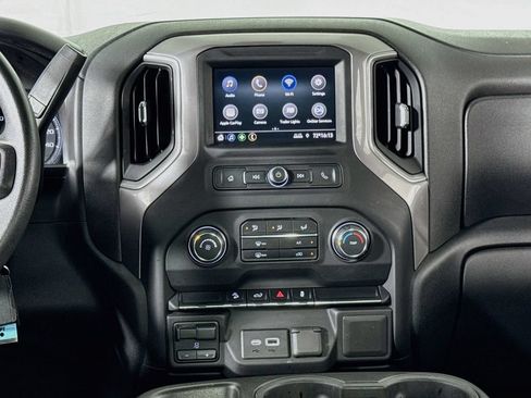 Used 2021 Chevrolet Silverado 1500 Custom Trail Boss AWD/4WD image 13