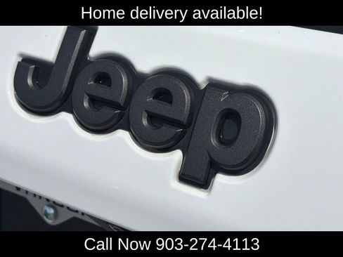 Used 2025 Jeep Compass Trailhawk AWD/4WD image 10
