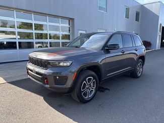 Certified 2022 Jeep Grand Cherokee Trailhawk w/ ADV Protech Group II AWD/4WD video 1