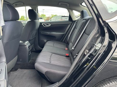 Used 2016 Nissan Sentra SV FWD image 13