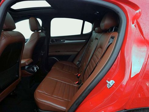 Used 2018 Alfa Romeo Stelvio Ti Sport image 15