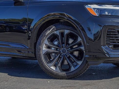 New 2026 Audi Q7 3.0T Prestige image 1