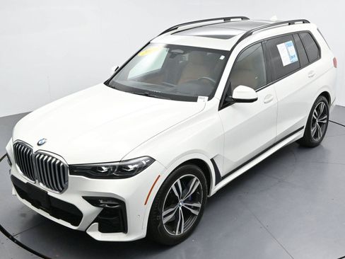 Used 2019 BMW X7 xDrive50i w/ M Sport Package AWD/4WD image 54