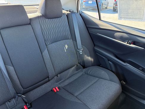 Used 2025 Toyota Camry LE image 36