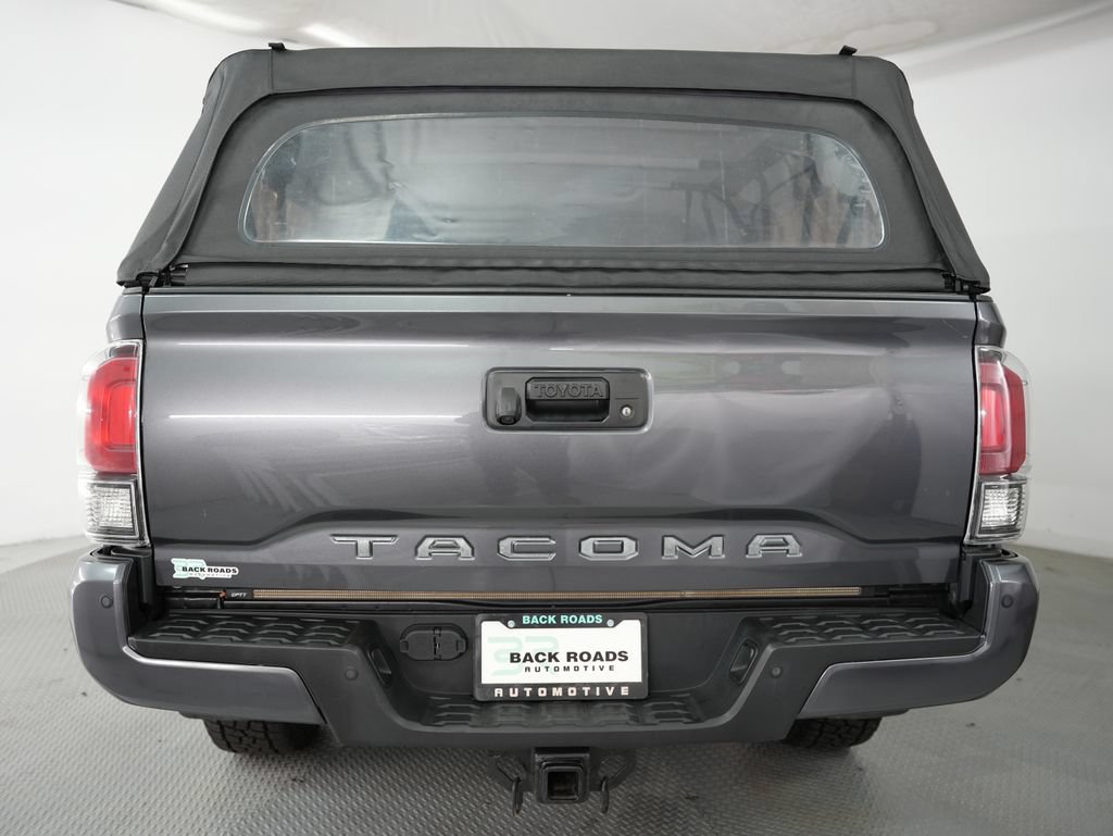 Used 2021 Toyota Tacoma TRD Sport w/ Technology Package AWD/4WD image 8