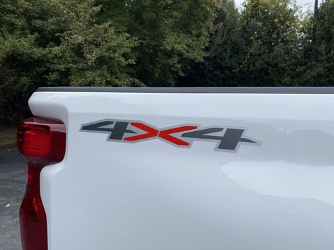 Used 2025 Chevrolet Silverado 2500 W/T w/ WT Convenience Package image 36