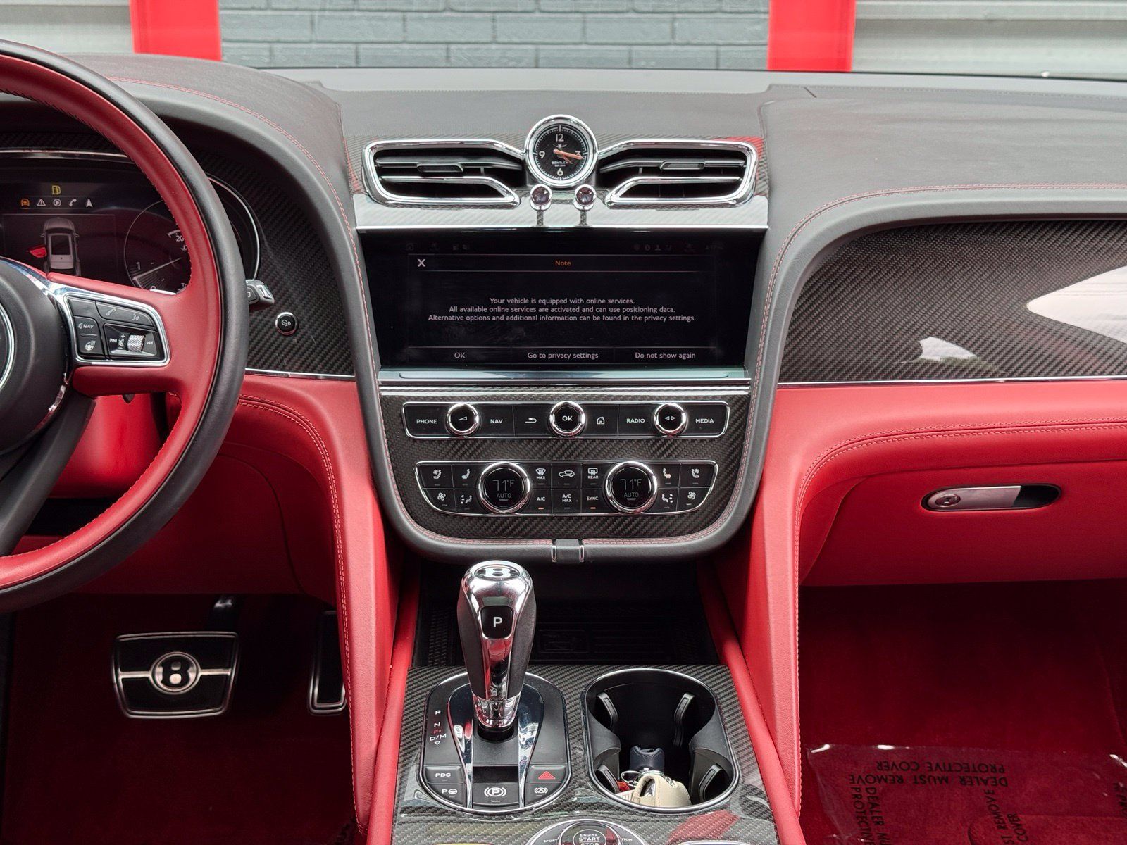 Used 2021 Bentley Bentayga AWD/4WD image 45