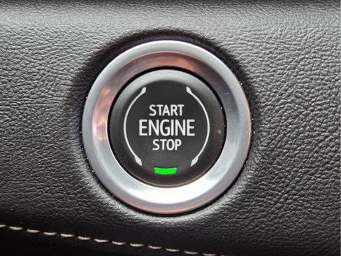 Certified 2023 Cadillac Escalade Premium Luxury AWD/4WD image 31
