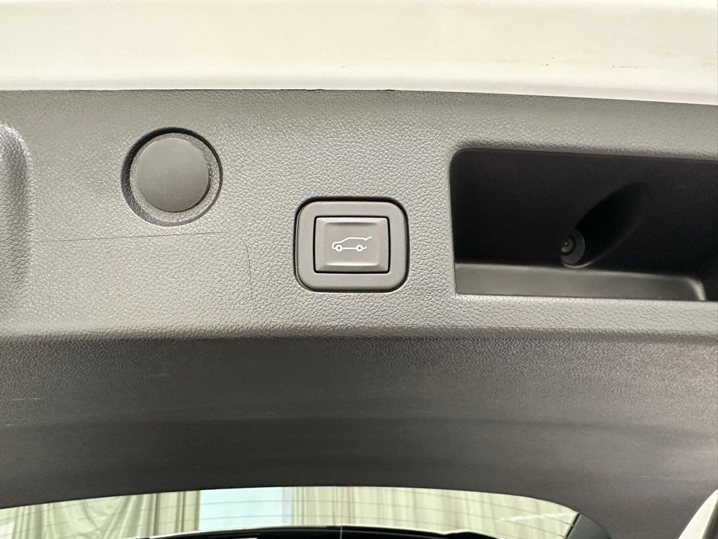Certified 2026 GMC Terrain Elevation w/ Elevation Premium Package FWD image 9