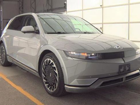 Used 2024 Hyundai Ioniq 5 Limited image 1