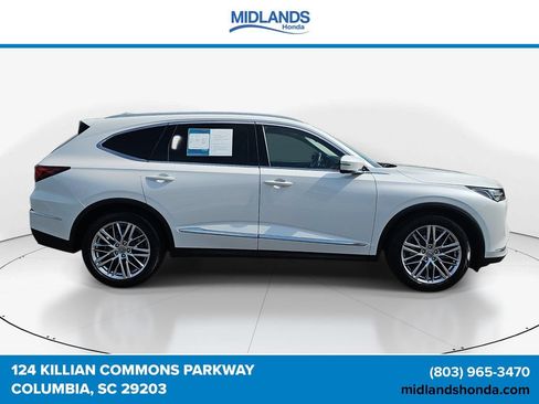 Used 2023 Acura MDX SH-AWD w/ Advance Package image 3