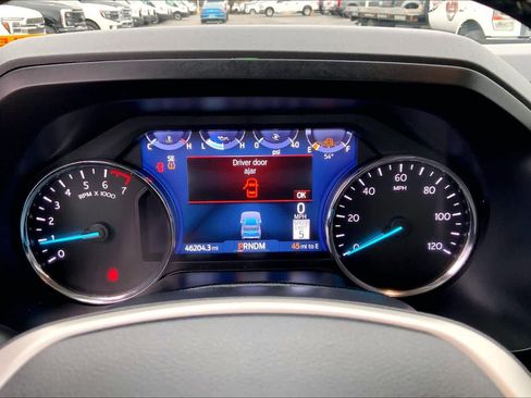 Used 2023 Ford Expedition XLT image 22