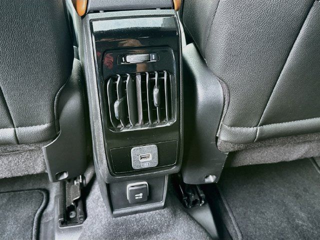 Used 2024 Jeep Compass Limited w/ Sun and Sound Group AWD/4WD image 27