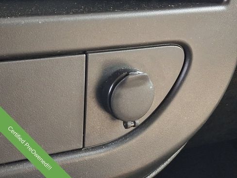 Used 2025 Chevrolet Express 3500 LT w/ LT Preferred Equipment Group RWD image 23