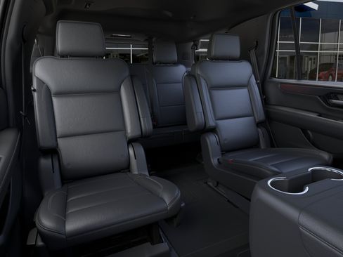 New 2026 GMC Yukon Denali w/ Advanced Technology Package AWD/4WD image 17