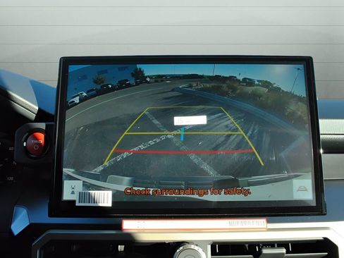 New 2025 Toyota Tacoma TRD Off-Road AWD/4WD image 12