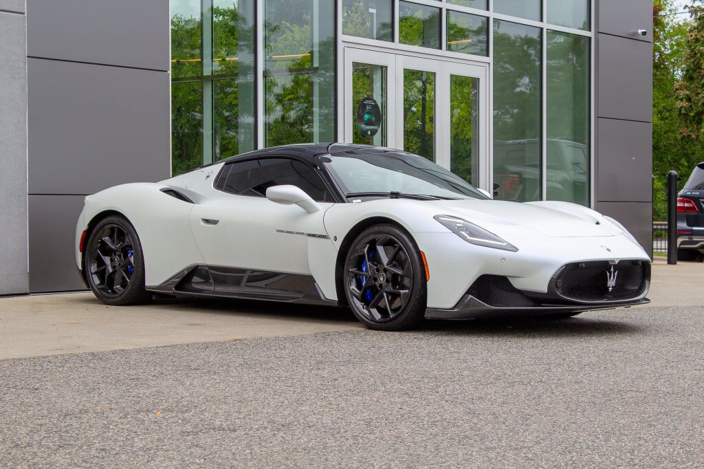 Used 2022 Maserati MC20 Coupe RWD image 3