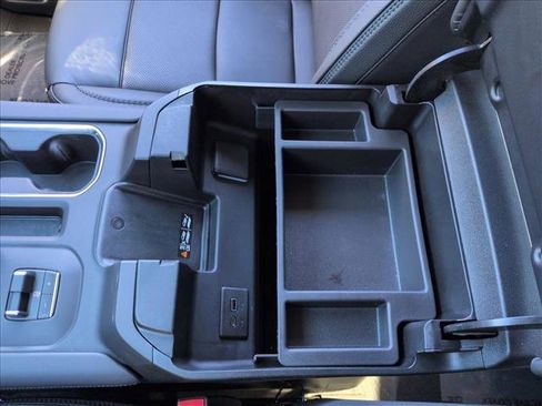 Used 2025 GMC Sierra 2500 Denali w/ Denali Reserve Package image 13