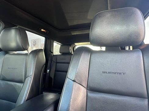Used 2014 Jeep Grand Cherokee Summit image 11