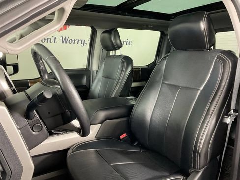 Used 2018 Ford F150 Lariat w/ Equipment Group 502A Luxury AWD/4WD image 13