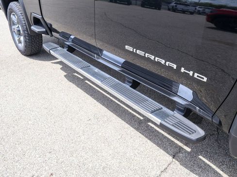 New 2026 GMC Sierra 3500 SLT w/ SLT Premium Package image 7