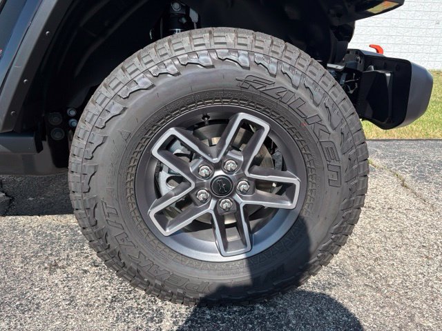 New 2026 Jeep Gladiator Mojave w/ Safety Group AWD/4WD image 20