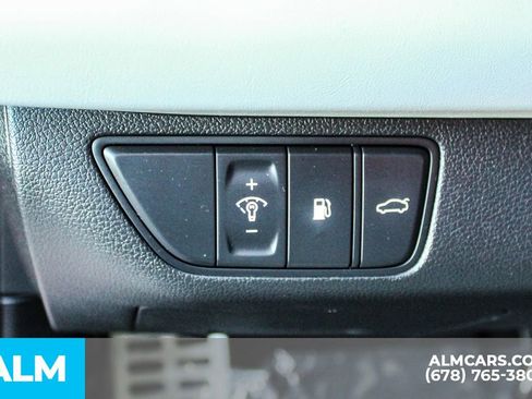 Used 2022 Genesis G70 3.3T image 25