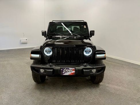 Used 2023 Jeep Gladiator Sport S image 7