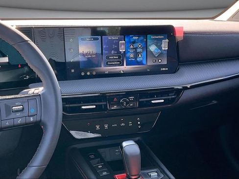 New 2026 Nissan Kicks SR image 6